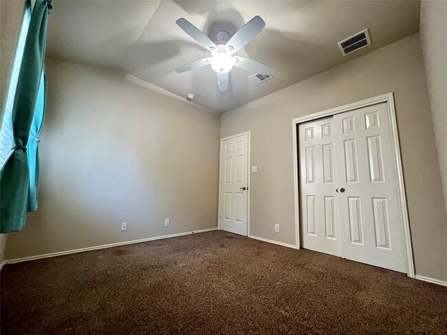 Building Photo - 309 Riverine Way
