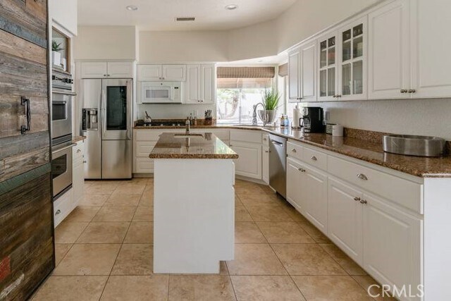 Building Photo - 44451 Kings Canyon Ln
