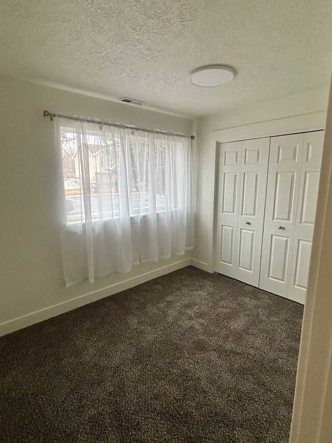 Building Photo - Immaculate Fully Remodeled Orem Home for Rent