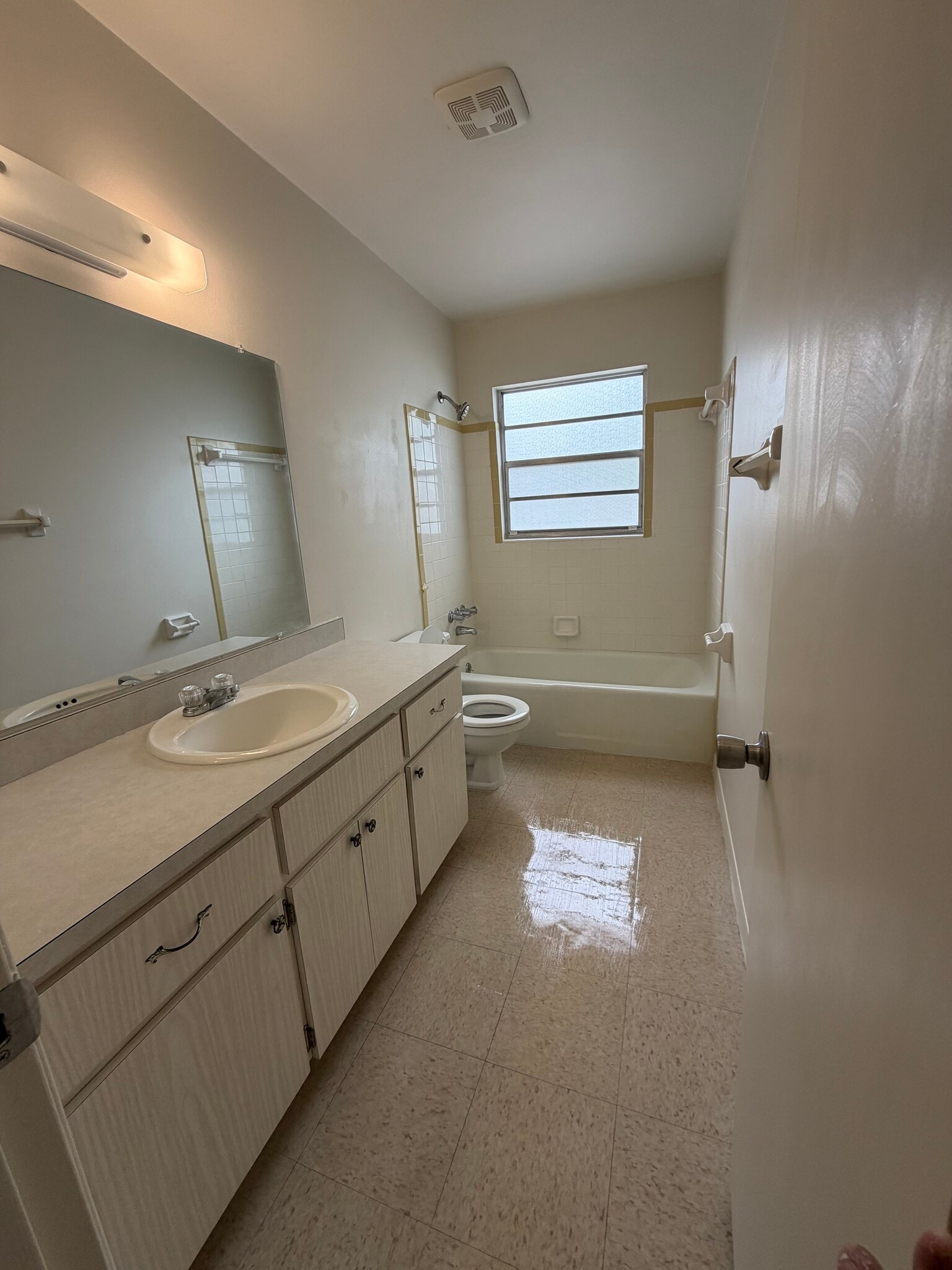 Building Photo - 1207 Sumter St