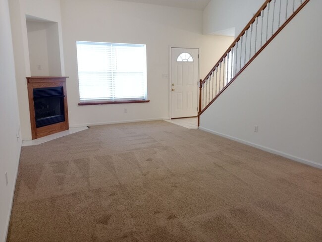 Building Photo - 1724-1726-1726 Louise Cir