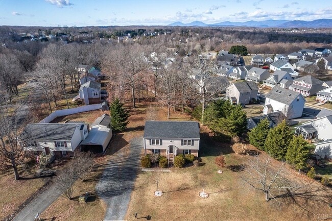 Building Photo - 117 Settlement Dr