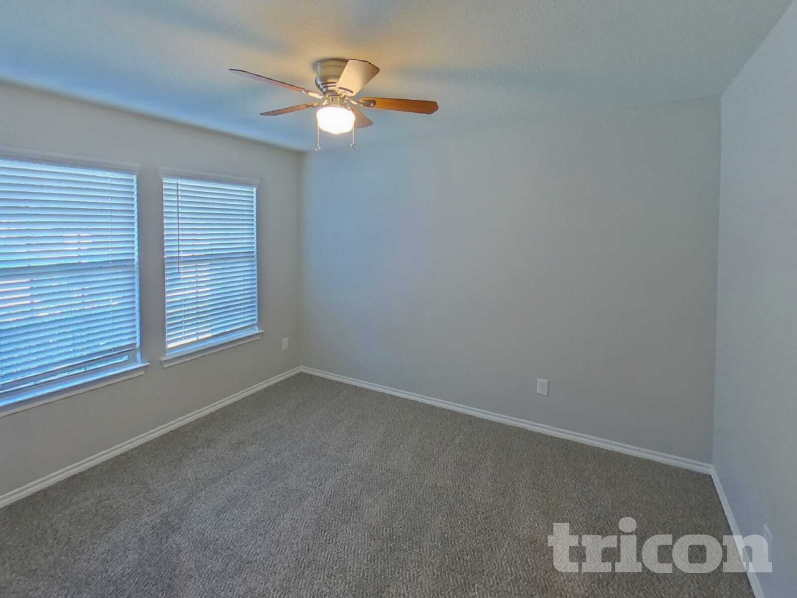 Building Photo - 1709 Princeton Ave