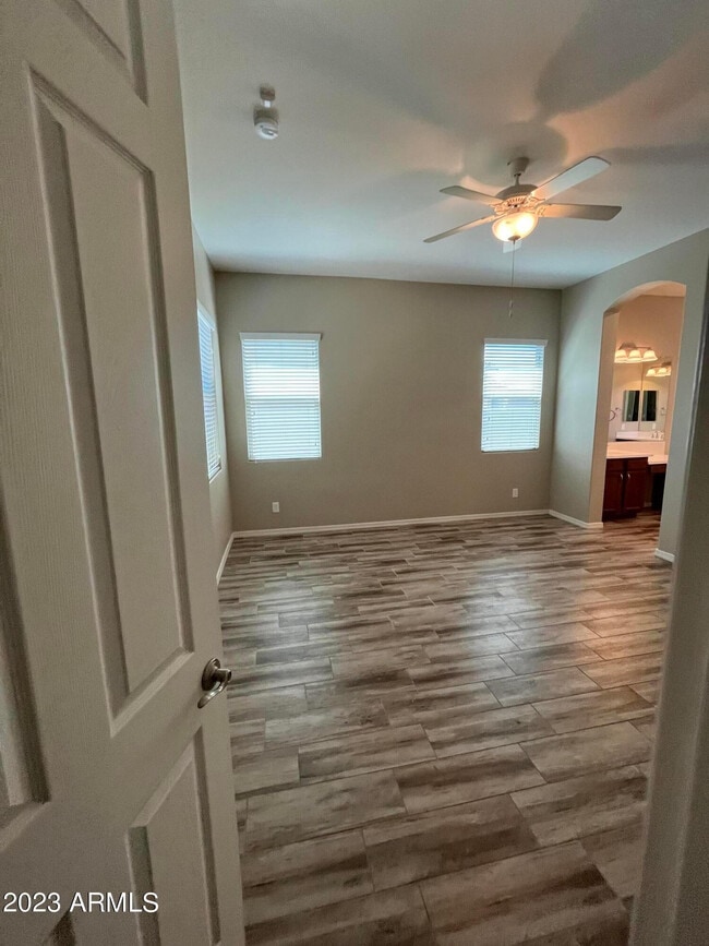 Building Photo - 4225 E Ronald St