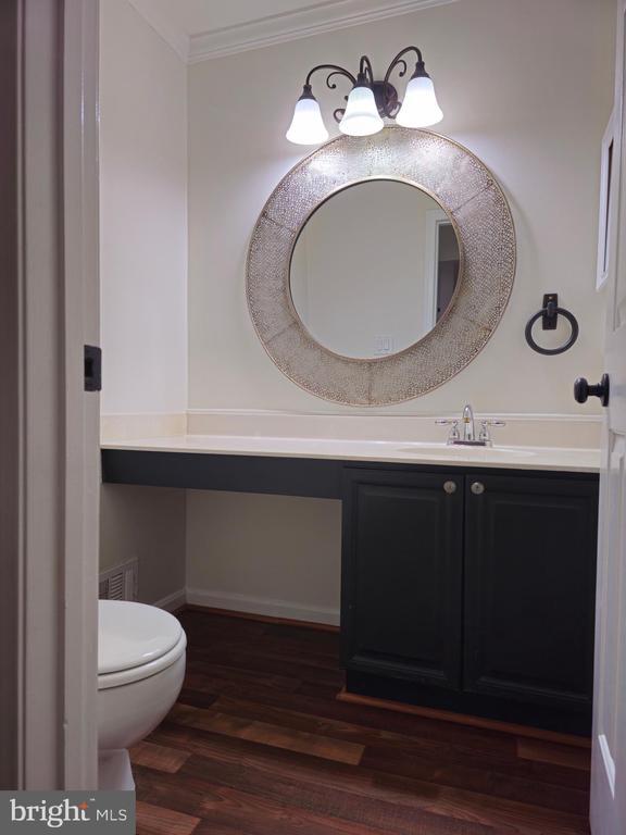 Building Photo - 6565 River Tweed Ln