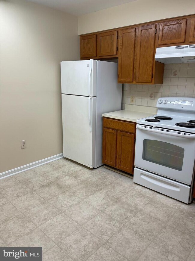Building Photo - 2900 Shipmaster Way