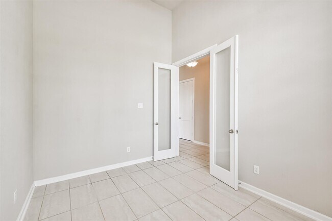 Building Photo - 27025 Sofia Forest Dr