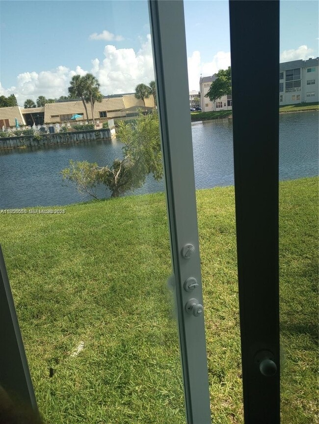 Building Photo - 8130 Sunrise Lakes Blvd