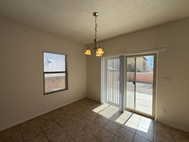 Building Photo - 3 Bedroom Single Story Home Near Unser Blvd NW & Paradise Blvd NW!