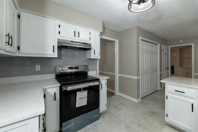 Building Photo - 9102 Valkrie Ln