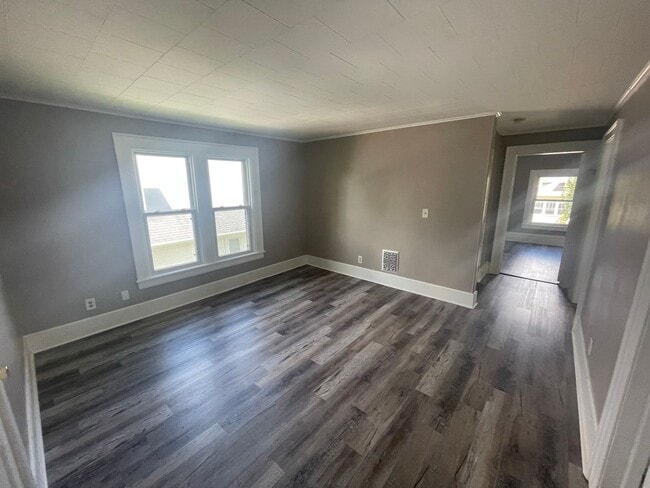 Building Photo - 1211 Otter Ave