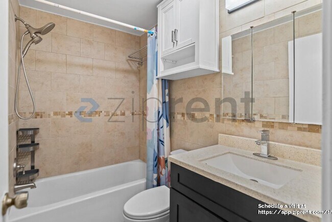 Building Photo - 280 Easy St