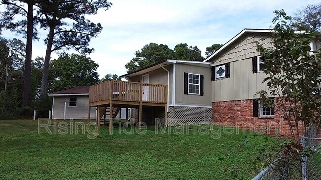 Building Photo - 948 Longview Cir