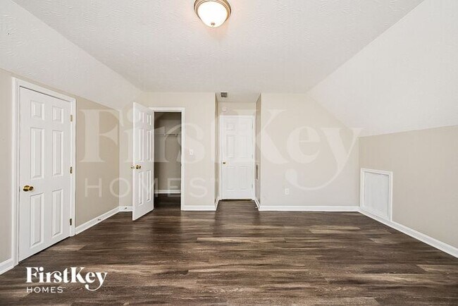 Building Photo - 3512 Tiffany Dr SE
