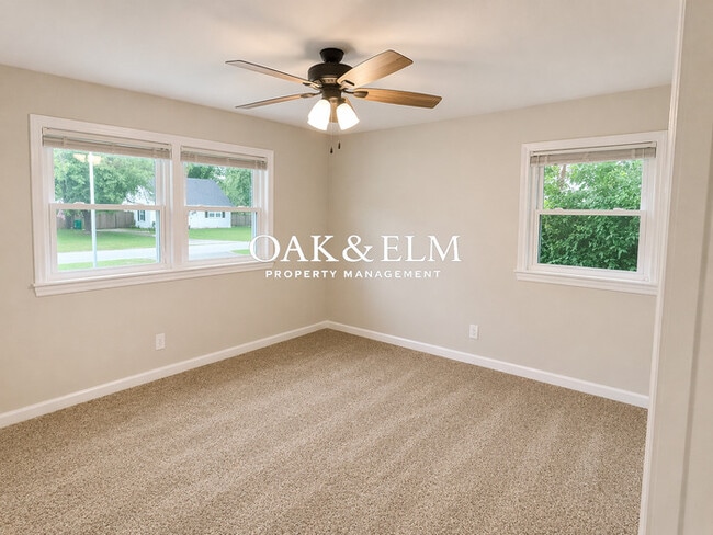 Building Photo - Welcome to this beautifully updated 4 bedrooms, 2 full bath, 1400 Square feet home