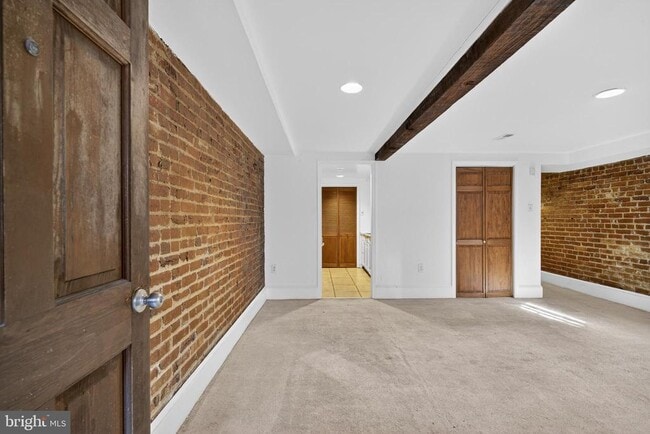 Building Photo - 1351 Monroe St NW