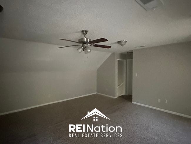 Building Photo - CORDOVA SHOWSTOPPER! Massive 4BR/3BA w/ Deck, Detached Garage & Porch!