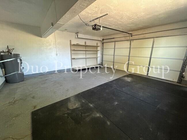 Building Photo - 2035 Harvard Dr