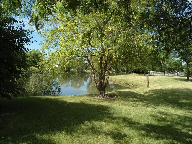 Building Photo - 1318 Cedarwood Dr