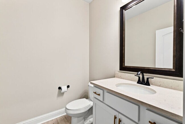 Building Photo - 7719 Claymont Cir