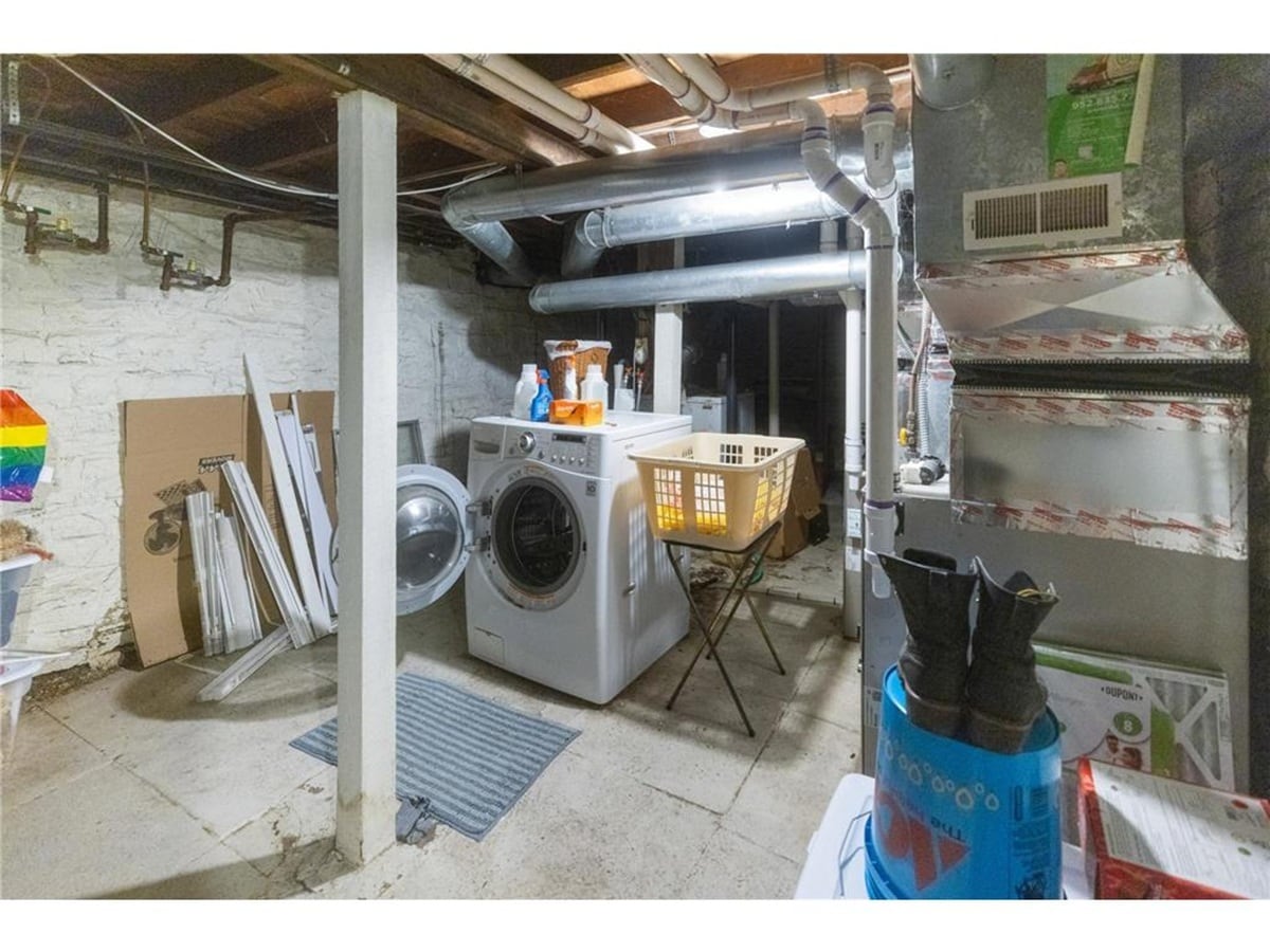 Building Photo - 1430 Madison St NE