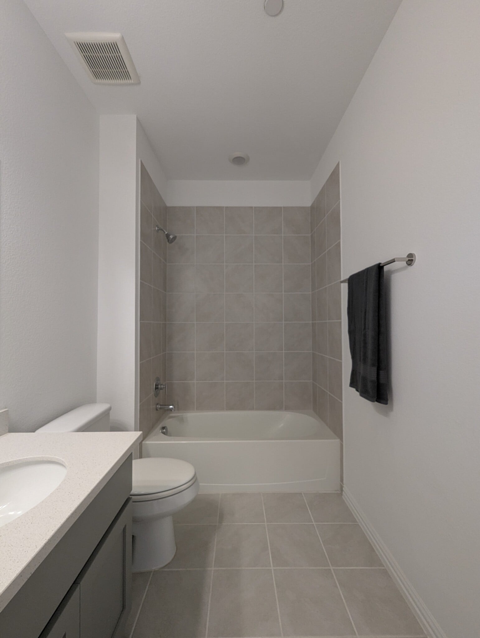 Secondary Bathroom - 2257 Adena Springs Dr