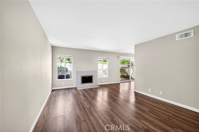 Building Photo - 2351 Applewood Cir