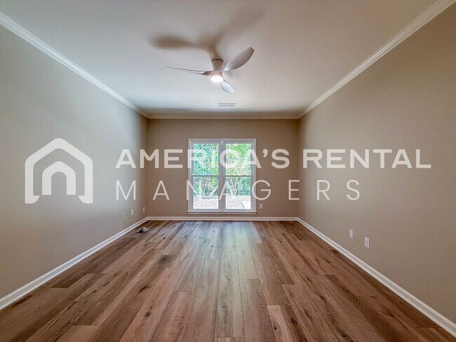 Building Photo - 825 Greystone Highlands Dr