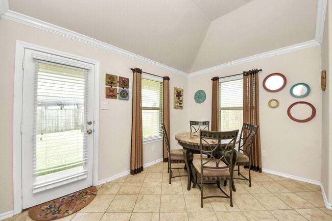 Building Photo - 13810 Beckledge Ln