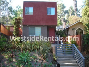 HOLLYWOOD HILLS SUNSET PLAZA - 8725 Lookout Mountain Ave