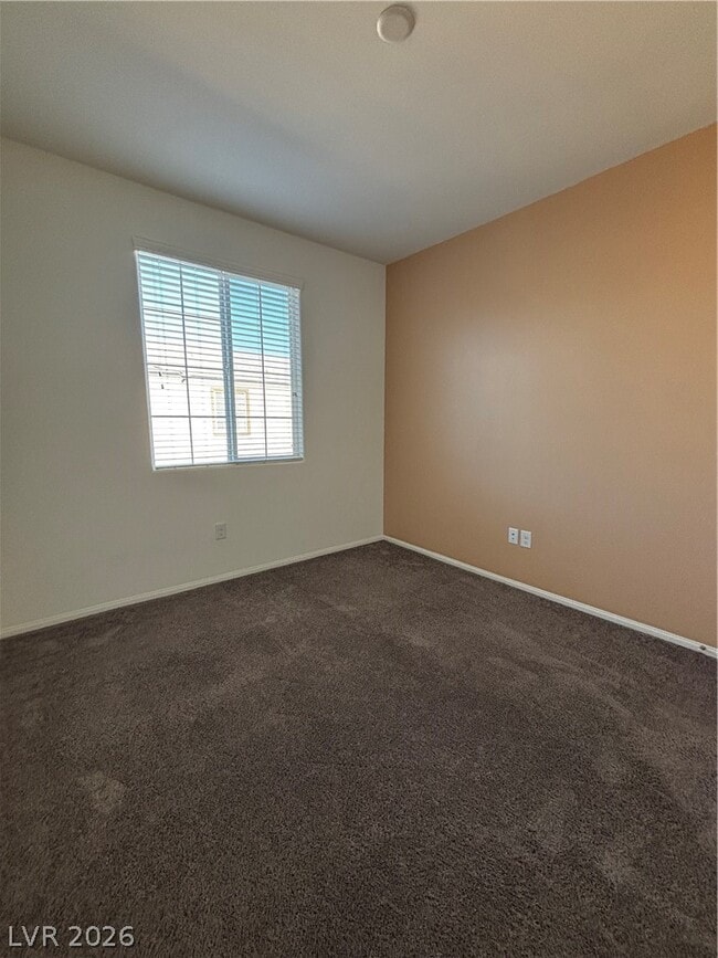 Building Photo - 5672 Sartorial St