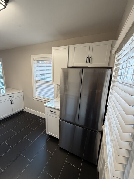 Building Photo - 2544 Williams Ave