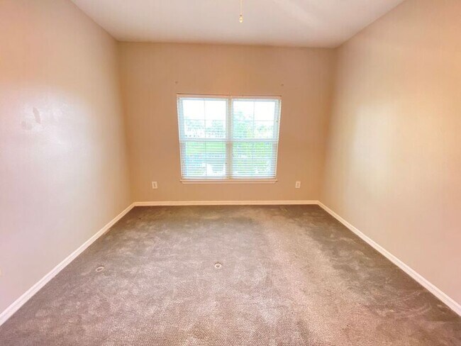 Building Photo - 3001 Limbo Ln