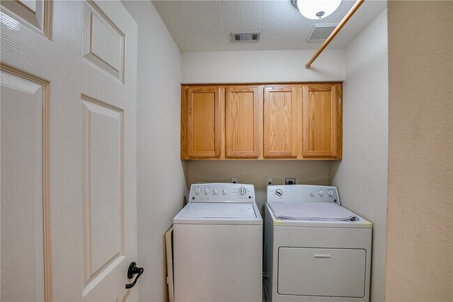 Building Photo - 10528 S Canoa Hills Trail