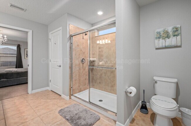 Building Photo - 5552 Misty Oak Cir