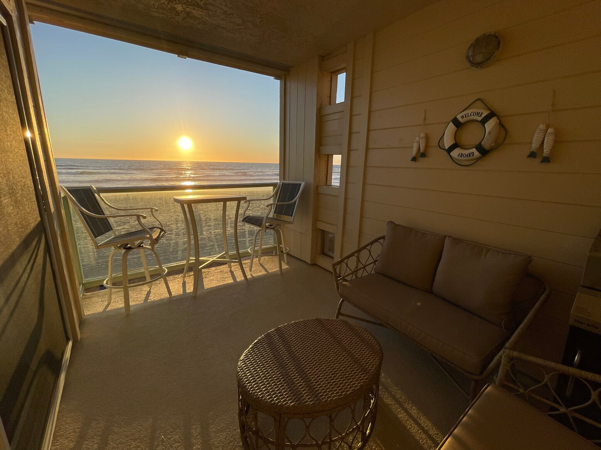 Building Photo - 3755 Ocean Front Walk
