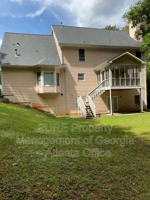 Building Photo - 3213 Southridge