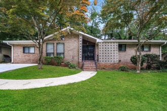 Building Photo - 1077 Ponderosa Park Dr