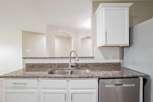 Building Photo - 22502 Guncotton Ave