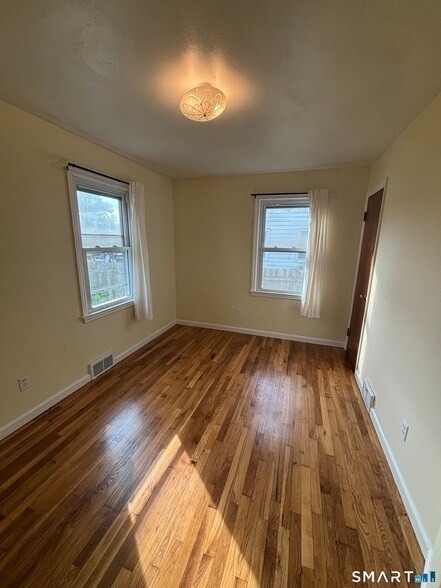 Building Photo - 691 Second Avenue