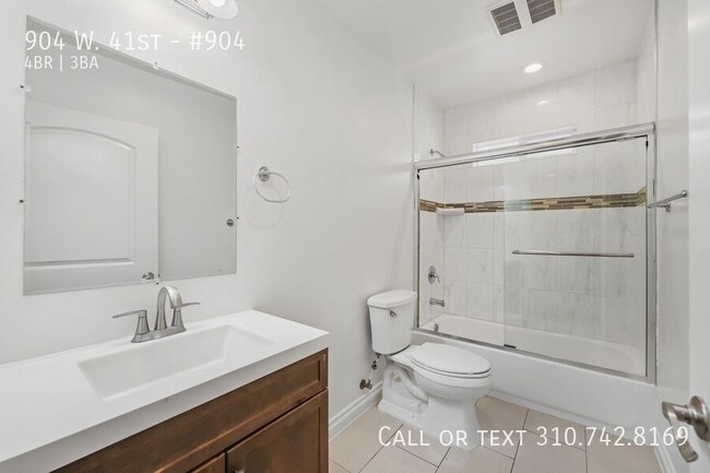 Building Photo - Modern and spacious 4-bedroom, 3-bathroom ...