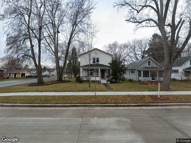 Building Photo - 1303 2nd St