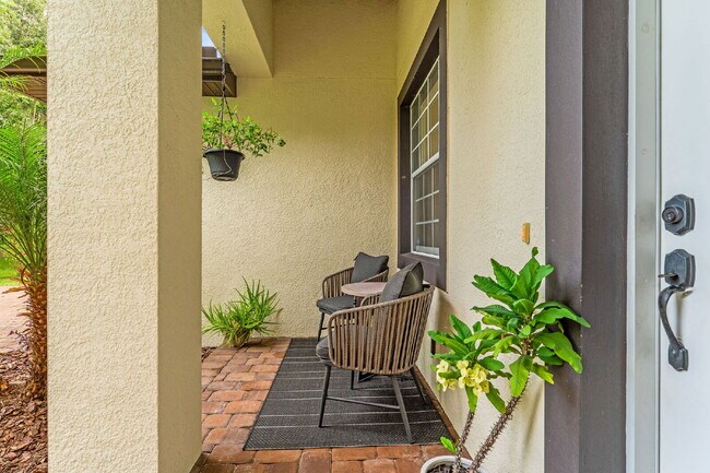 Building Photo - Charming 3-Bed with 2 Baths Oasis in St. C...
