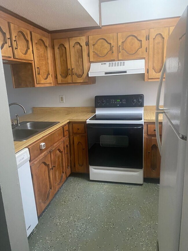 Anthony Circle Townhomes, Enterprise, AL 4 Anthony Cir Enterprise AL