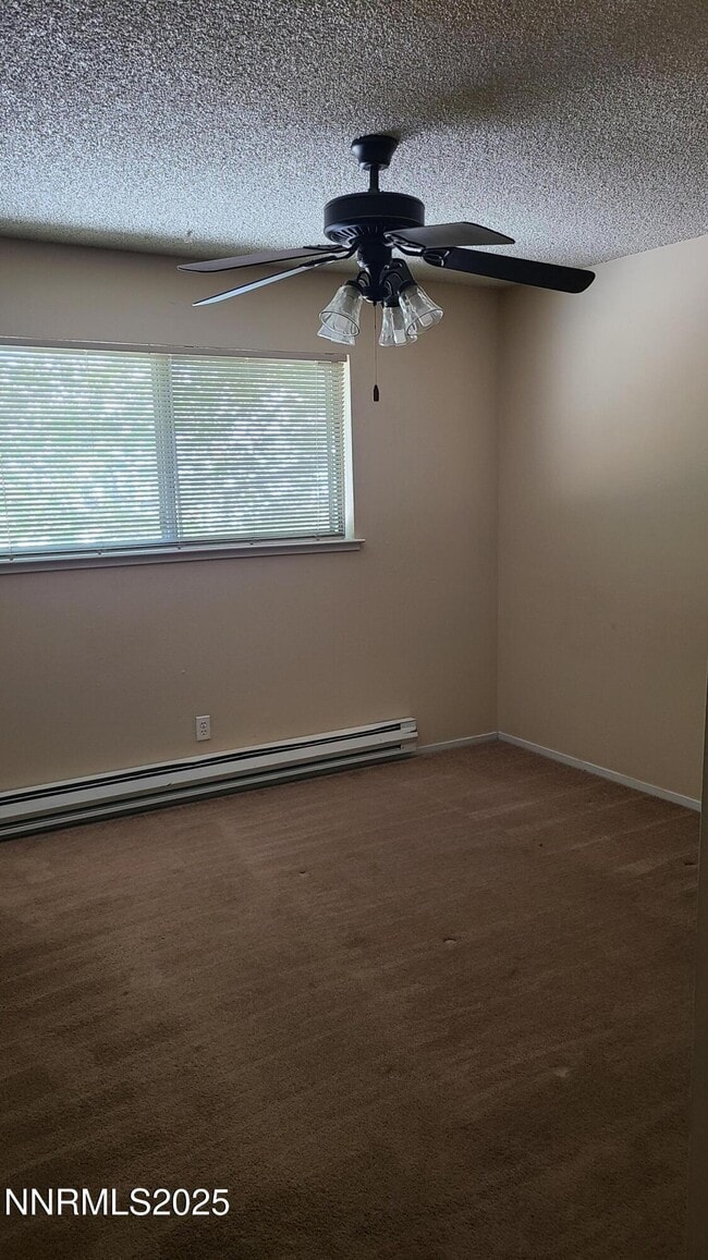 Building Photo - 5031 Catalina Dr