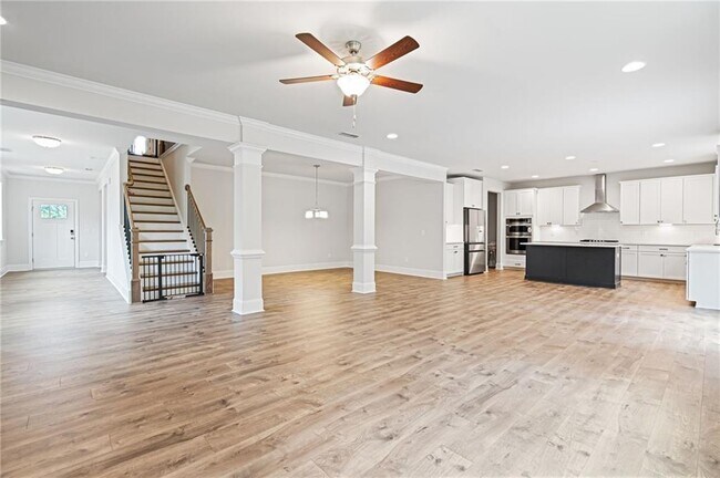 Building Photo - 5394 Pebblebrook Ln SE