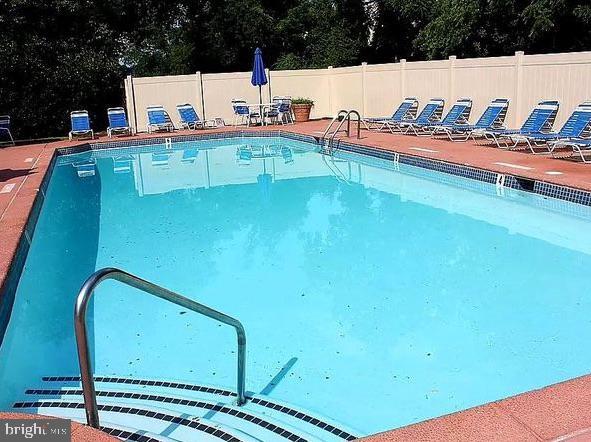 Building Photo - 46 Township Line Rd