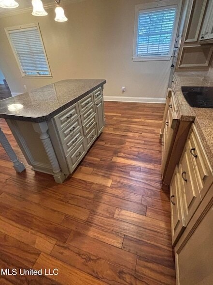 Building Photo - 132 Hillcrest Way