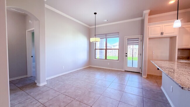 Building Photo - 1617 Twin Falls Dr