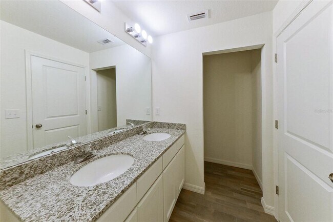 Building Photo - 1812 NW 24th Terrace